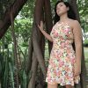 Vestidos frescos con flores
